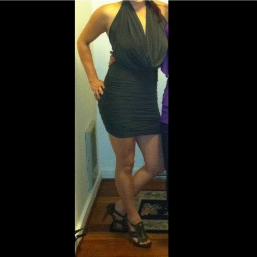 Form-Fitting Club Dress - Picture 4 of 4